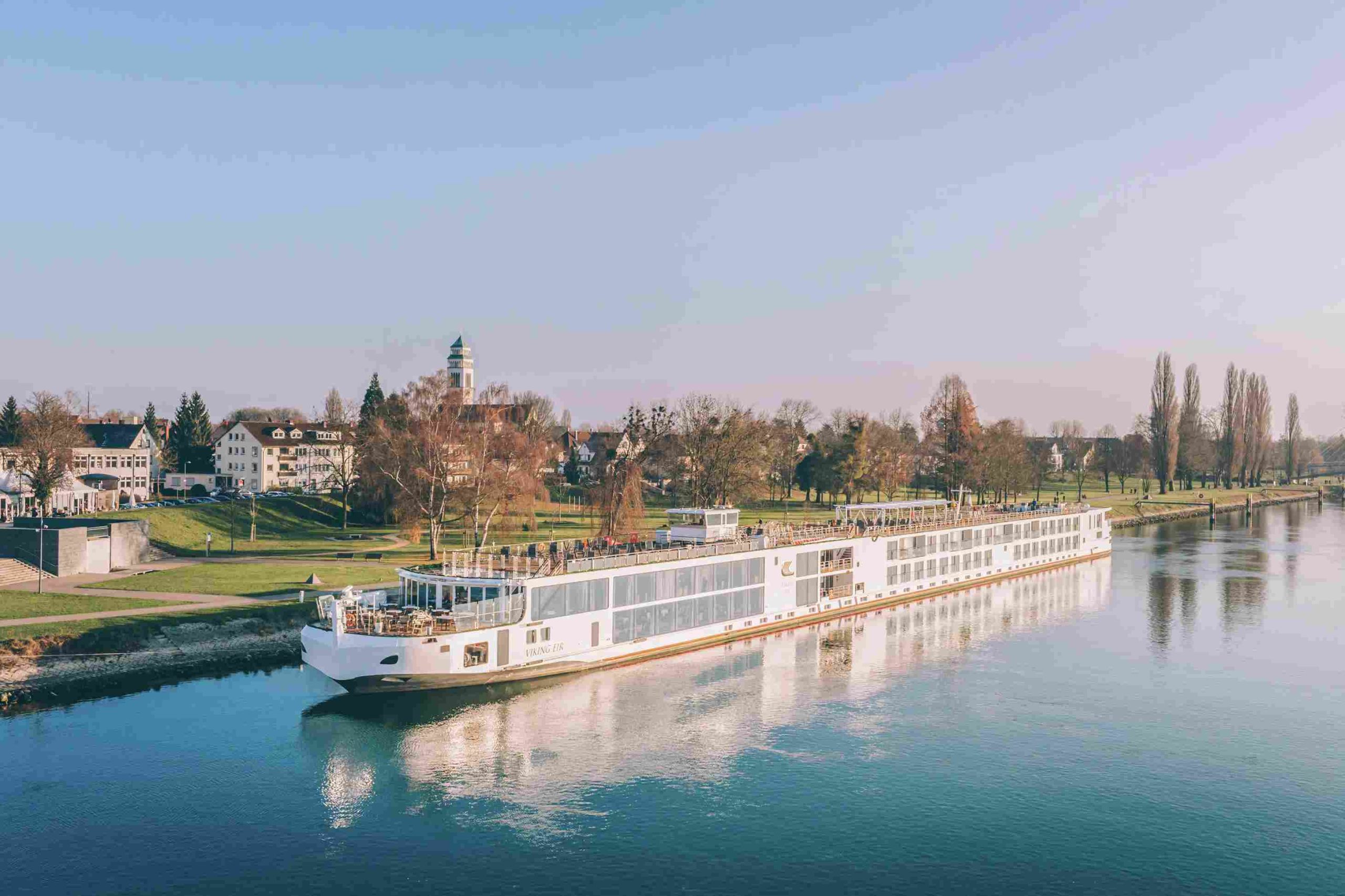 Barge Tours in France: Experience Scenic Waterways and Charming Villages  post thumbnail image